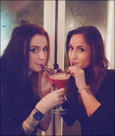 Avec qui s'est-elle transformée en Billie Eilish ?