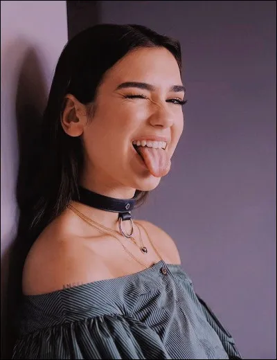 Quelle est cette chanteuse ?