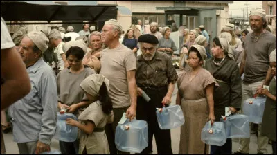 Le film se d&eacute;roule en 2022, dans un monde confront&eacute; &agrave; la surpopulation et &agrave; la pollution ; les ressources naturelles &eacute;tant &eacute;puis&eacute;es, la population est nourrie par Soylent Industries. Quel est le titre de ce film ?