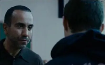 Au prof de quelle matire Kale s'en prend-il ?