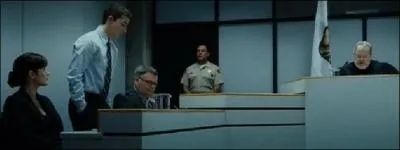 Il est comdamn  l'assignation  rsidence pour une periode de :