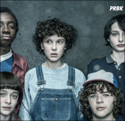 Pendant la saison 2, avec qui Onze vit-elle ?