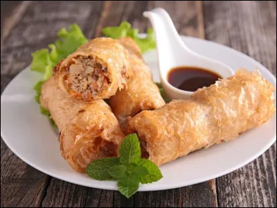 En Asie, avec quelle sauce accompagne-t-on les nems ?