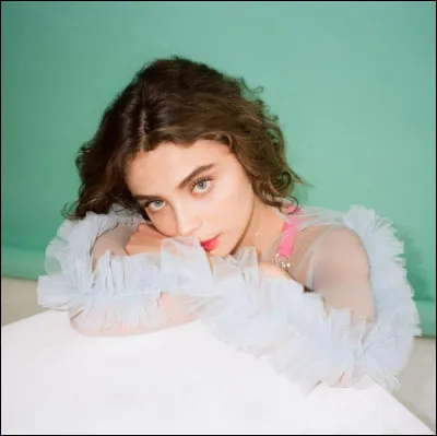 Lequel de ces titres appartient au répertoire de la chanteuse Maëlle ?