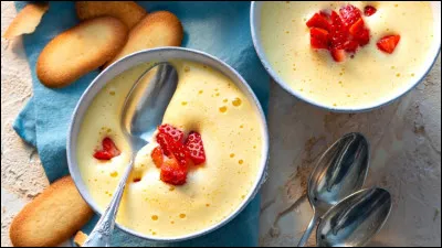 Quelle crème "mousseuse" est composée de jaunes d'ufs et de vin blanc, que l'on fait prendre au bain-marie  ?