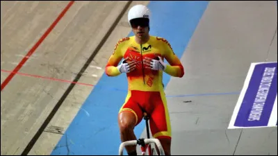 Trouvez l'intrus parmi ces célèbres cyclistes espagnols.