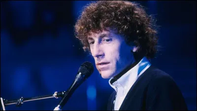 Dans quel album d'Alain Souchon peut-on trouver le titre "Les Regrets" ?