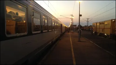 Quel duo mixte a interprété le titre "Le train du soir" ?