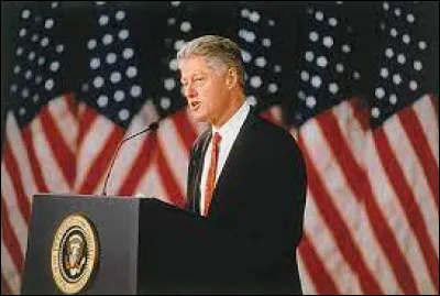 Combien de mandats Bill Clinton a-t-il effectué ?