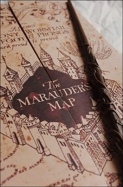 Quelle phrase faut-il réciter pour activer la carte du Maraudeur ?