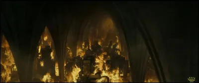 Que se passe-t-il dans l'épisode final, quand la Salle sur Demande prend feu ?