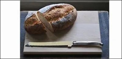 Est-ce que ton père (ou ta mère) a déjà essuyé son couteau sur son pain ?