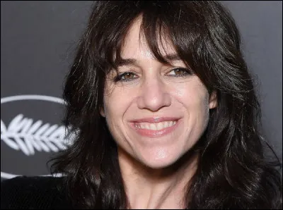 Charlotte Gainsbourg tient un des rôles principaux dans le film : ''Love, etc.''. Qui est son compagnon dans la vie ?