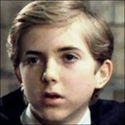 Dans quelle maison est Ernie Macmillan ?