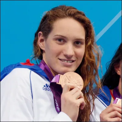 28 octobre, Camille Muffat - Combien de médailles avait-elle décroché ?