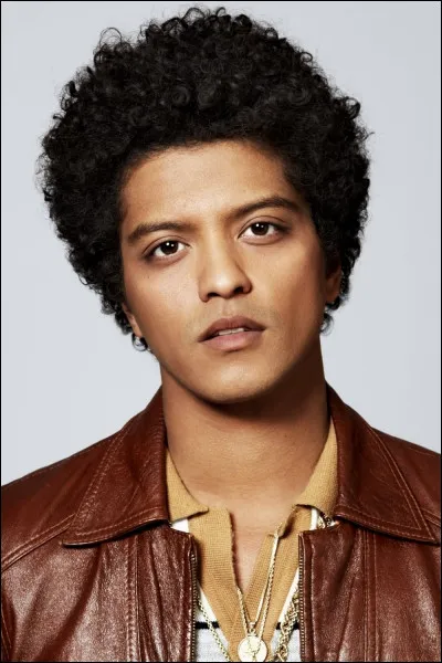 8 octobre, Bruno Mars - Sur Spotify, à quelle place est-il classé mondialement ? (août 2021)
