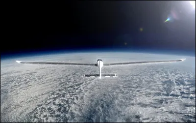 Je suis située entre 12 et 50 kilomètres d'altitude.
Qui suis-je ?