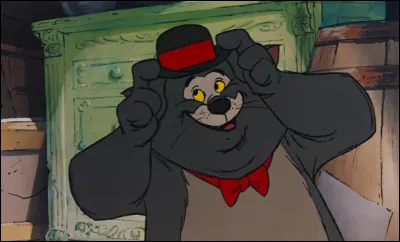 Dans "Les Aristochats", de quel instrument joue ce chat ?