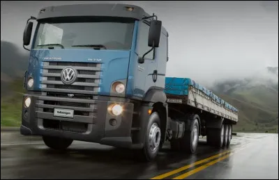 La marque Volkswagen dispose de sa propre division poids lourds : Volkswagen Trucks & Buses. 
Parmi les produits proposés, ce tracteur routier conçu chez MAN et vendu en Amérique Latine, portant le nom d'un ancien avion de ligne à réaction. Comment s'appelle-t-il ?