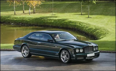 C'est en 1998 que Volkswagen rachète la prestigieuse firme britannique Bentley. 
Comment s'appelle ce luxueux et imposant coupé 4 places fabriqué en série limitée ?