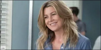 En quoi veut se spécialiser Meredith Grey ?
