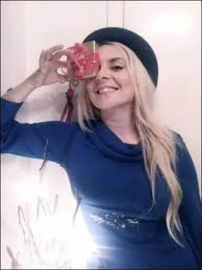 Complétez : 
"Bli'r til fælles retfærd..."