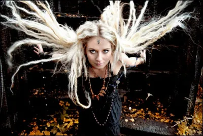 Complétez : 
"Til et sted hvor fælles..."