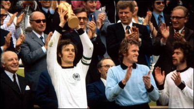 Qui a remporté la Coupe du monde de football 1974 ?