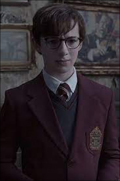 Comment s'appelle le cadet des Baudelaire ?