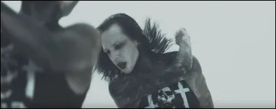 Complétez : 
"Ich kauf mir dein Land, krieg Applaus von den..."