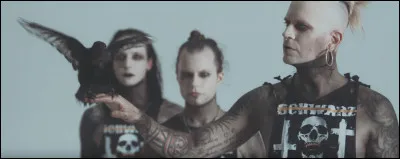 Complétez : 
"Ich will die Erdkugel gehüllt..."