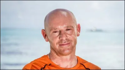 Ce candidat est en partie connu pour ses fautes d'orthographe lors de ses précédentes saisons. Laquelle de ces propositions correspond à son surnom ?