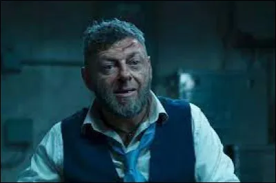 Dans "Avengers : Age of Ultron", comment s'appelle le trafiquant d'armes qu'Ultron rencontre au Wakanda ?