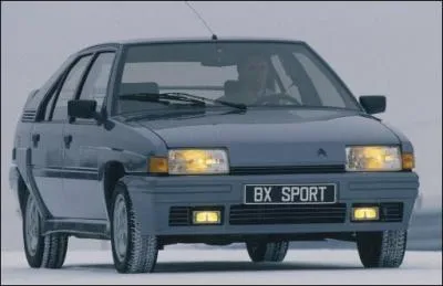 Quelle est cette ancienne Citroën ?