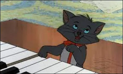 Berlioz, ce petit chaton noir dans les "Aristochats" rend hommage, comme son frère Toulouse et sa sur Marie, à une personne célèbre qui a un rapport avec son nom. 
Mais de qui s'agit-il ?