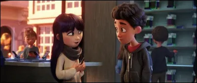 Comment s'appelle cette fille ?