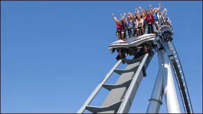 Voici maintenant l'attraction Silver Star, et en anglais ça veut dire :
