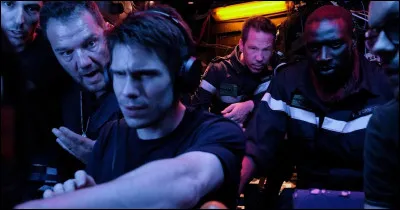 Complétez le titre du film : Le chant...