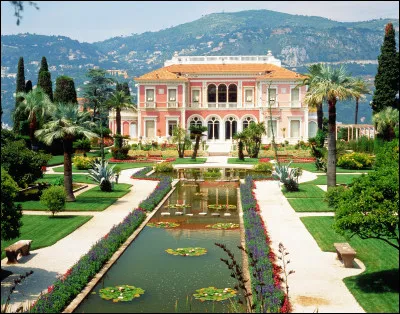 Dans quelle ville peut-on voir la villa Ephrussi de Rotschild ?