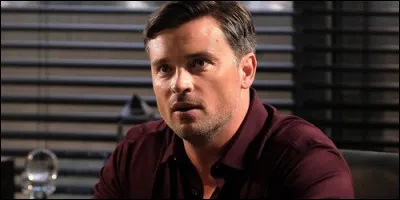 Quelle est la véritable identité de Marcus Pierce ?