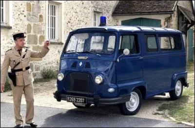 Mince c'est cuit ! Quel est cette camionnette de gendarmerie des années 70 ?
