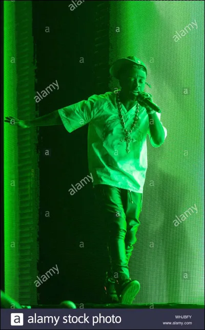 Quelle est la couleur de limage de la première question ?