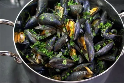 Complétez le titre du film de Harry Lachman, de 1932, La Belle...