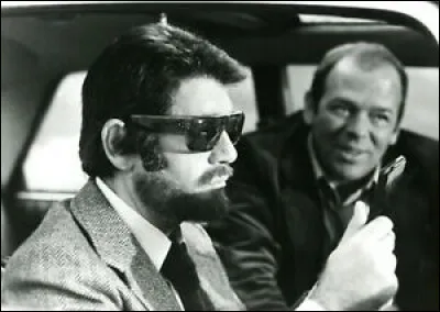 Il est le personnage d'Albert, dit 'Einstein', dans Armaguedon : c'est ...