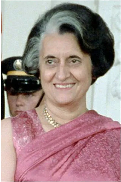 Qui est cette femme d'État indienne, Première ministre de 1966 à 1977 puis de 1980 jusqu'à son assassinat le 31 octobre 1984 par ses deux gardes du corps sikhs ?