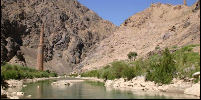 Le Hari Rûd et l'Helmand, principaux cours d'eau du pays ...