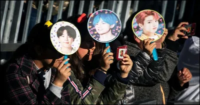 Il a effectué son service militaire du 19 novembre 2015 au 18 août 2017, qui est-ce ?