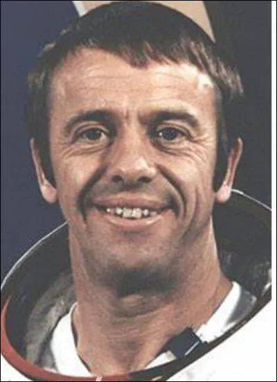 Alan Shepard fut le premier &ecirc;tre humain &agrave; voyager dans l'espace.