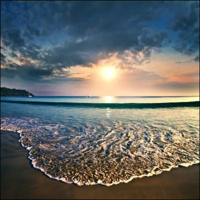 On s'est promené au bord de la...