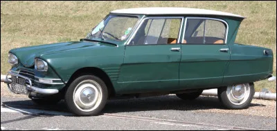 C'est une Citro&euml;n Axel 6.
